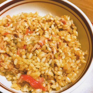 蟹の玄米炊き込みご飯　ほんのり醤油味